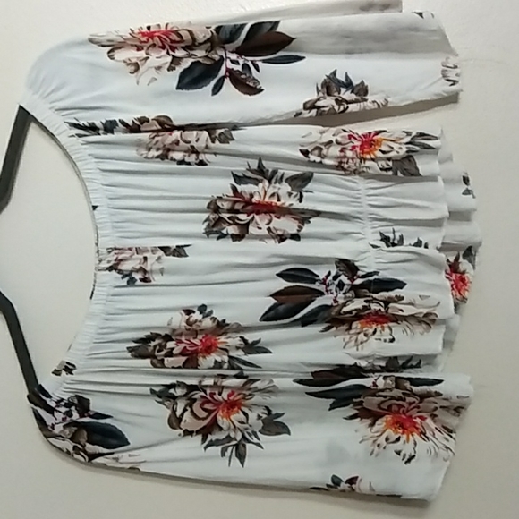 Cropped Top Floral 3/4 Sleeve No Labels Cottage Core Elastic Neckline - Picture 5 of 9